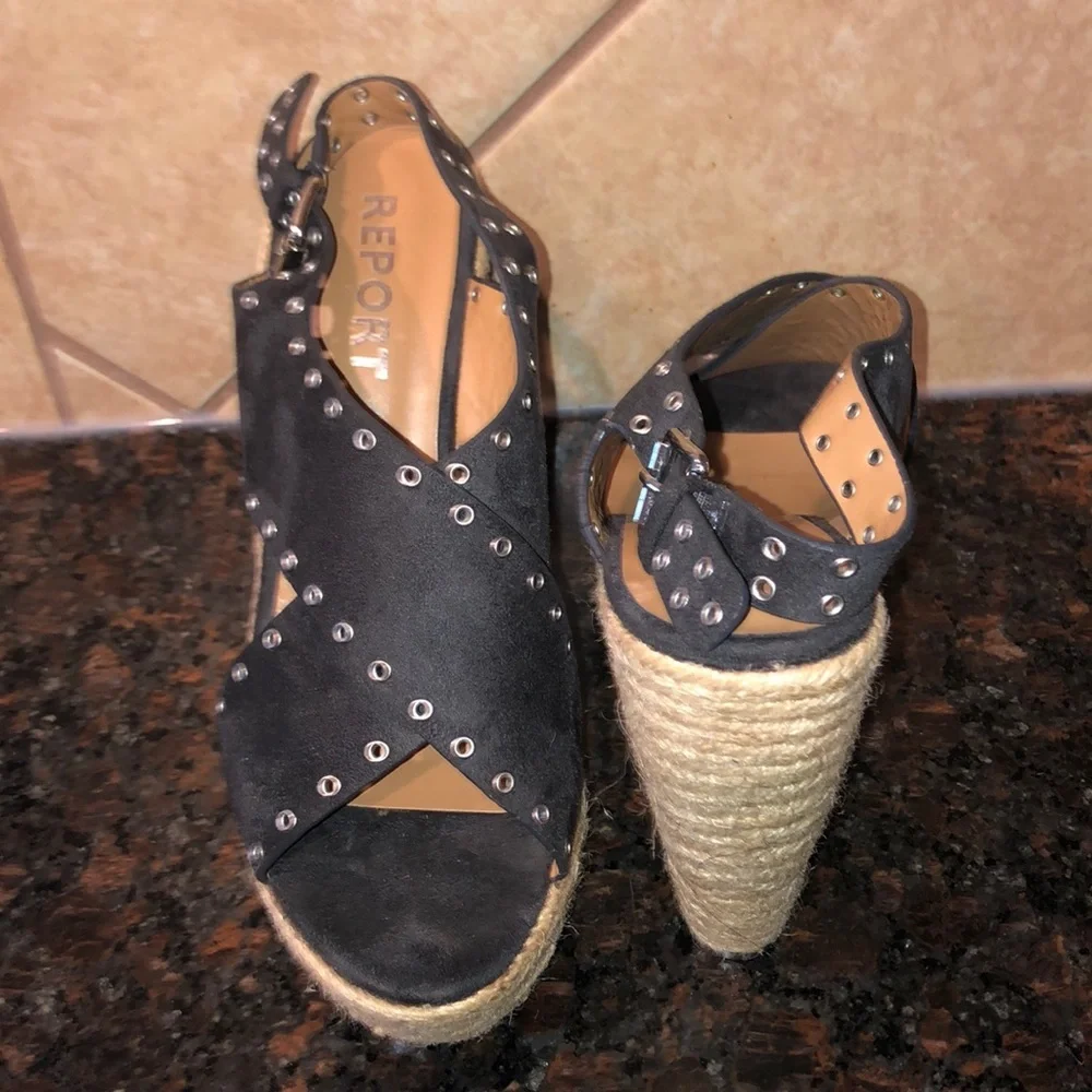 Report Caden Black Rope Wedges